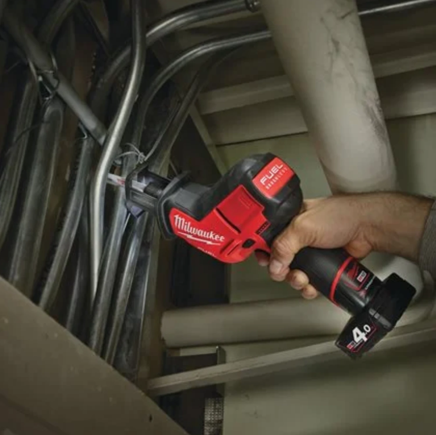 MILWAUKEE FUEL HACKZALL 2 X 12V 4.0AH LI-ION Brushless Reciprocating Saw M12CHZ-402C 4 MILWAUKEE FUEL HACKZALL 2 X 12V 4.0AH LI-ION Brushless Reciprocating Saw M12CHZ-402C - Image 2